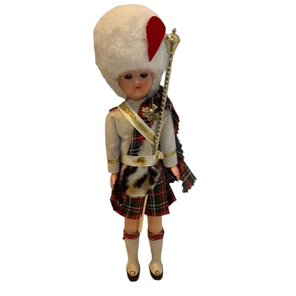 Vtg Scottish Bagpiper Doll Traditional Highland Dress White Fur Hat Plaid Kilt - Picture 1 of 8